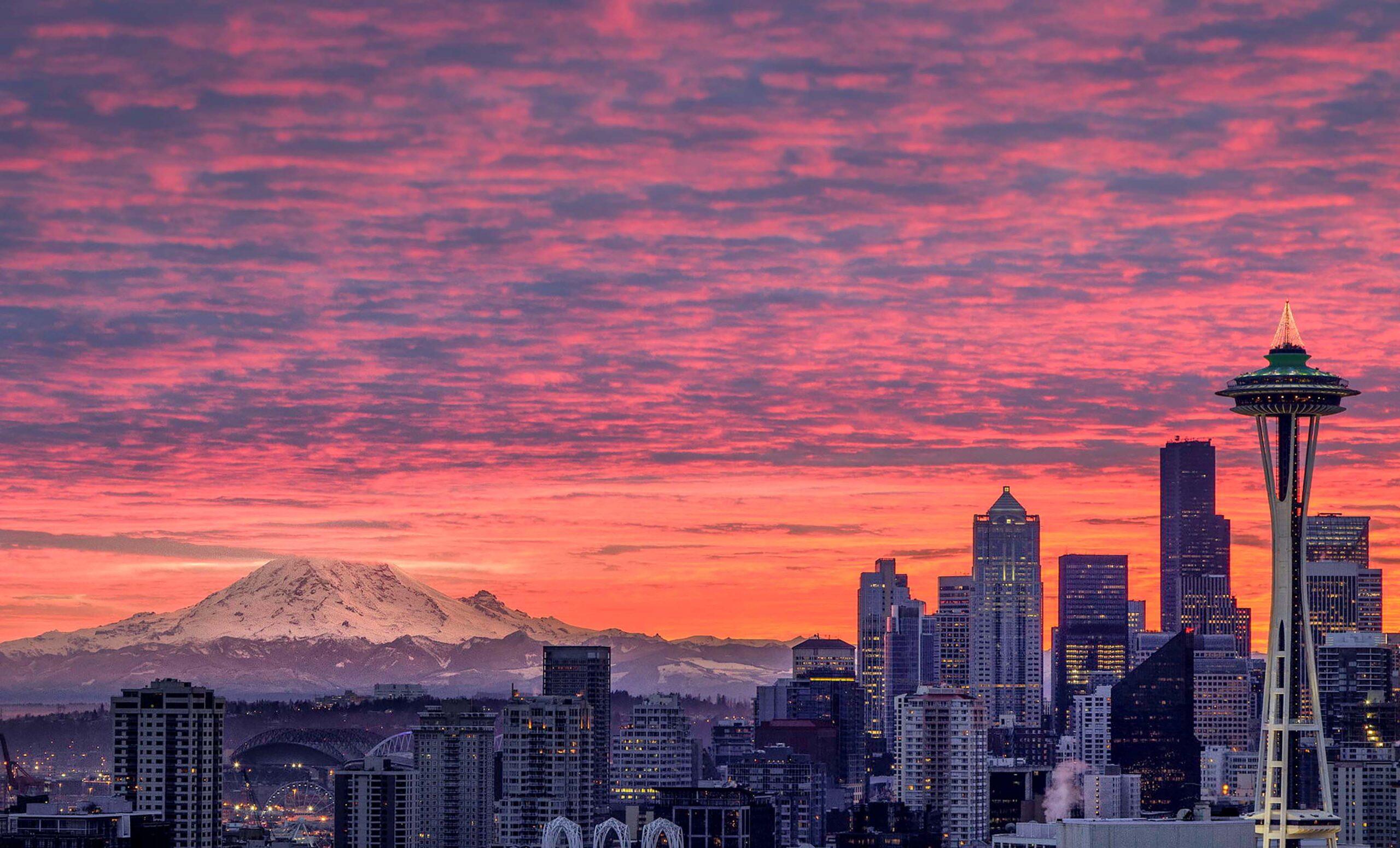 Portland sunset skyline view with Mt. Hood in the background
